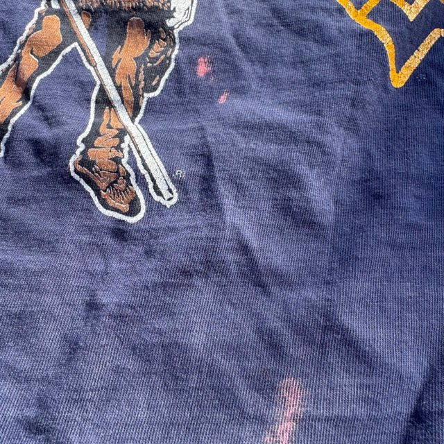 Vintage West Virginia Mountaineers Faded T Shirt - L
